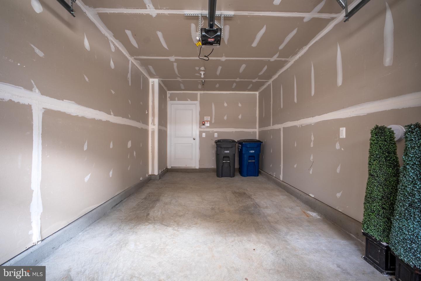 15538 SMOKE BOX WAY, WOODBRIDGE, Virginia 22191, 3 Bedrooms Bedrooms, ,2 BathroomsBathrooms,Residential,For sale,15538 SMOKE BOX WAY,VAPW2096034 MLS # VAPW2096034