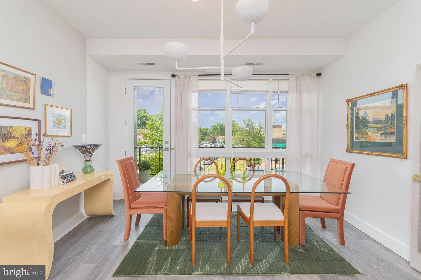 1110 SOUTH HIGHLAND STREET #3, ARLINGTON, Virginia 22204, 3 Bedrooms Bedrooms, ,2 BathroomsBathrooms,Residential,For sale,1110 SOUTH HIGHLAND STREET #3,VAAR2058552 MLS # VAAR2058552