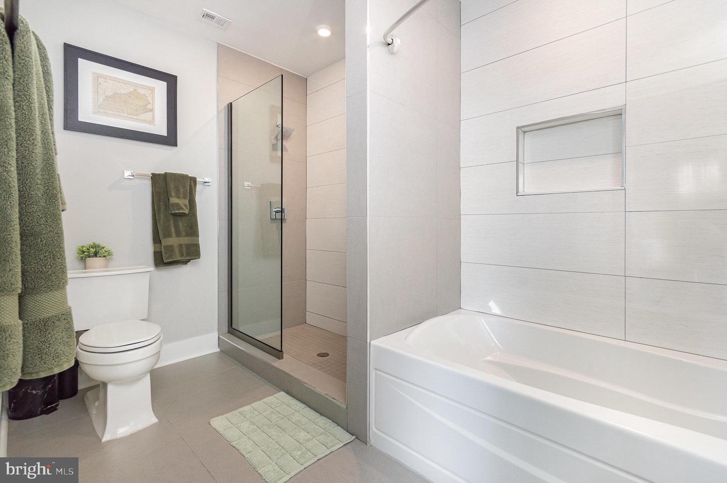 1110 SOUTH HIGHLAND STREET #3, ARLINGTON, Virginia 22204, 3 Bedrooms Bedrooms, ,2 BathroomsBathrooms,Residential,For sale,1110 SOUTH HIGHLAND STREET #3,VAAR2058552 MLS # VAAR2058552
