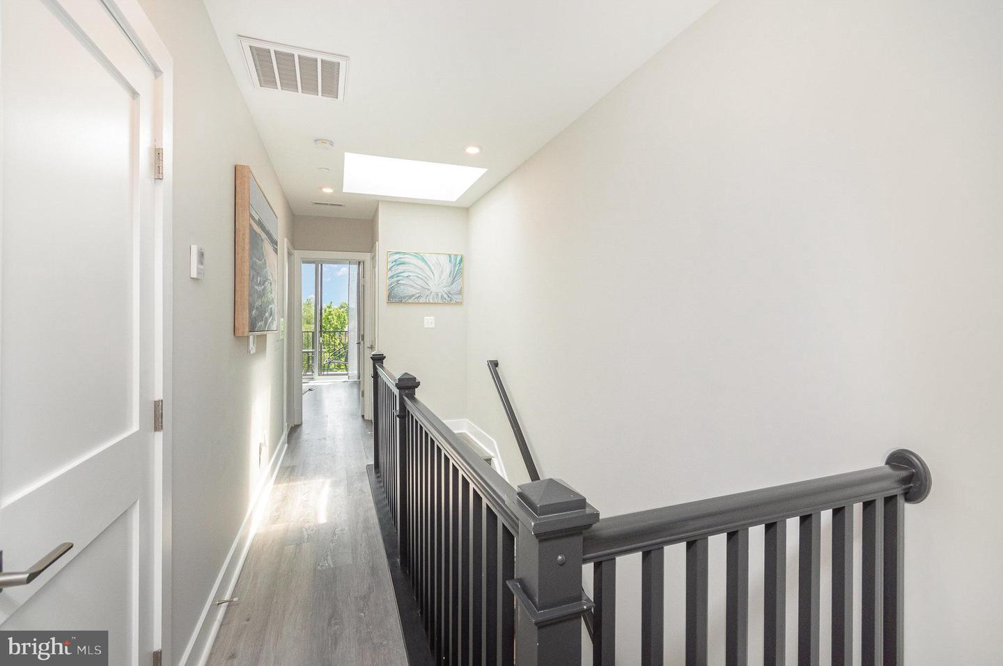 1110 SOUTH HIGHLAND STREET #3, ARLINGTON, Virginia 22204, 3 Bedrooms Bedrooms, ,2 BathroomsBathrooms,Residential,For sale,1110 SOUTH HIGHLAND STREET #3,VAAR2058552 MLS # VAAR2058552
