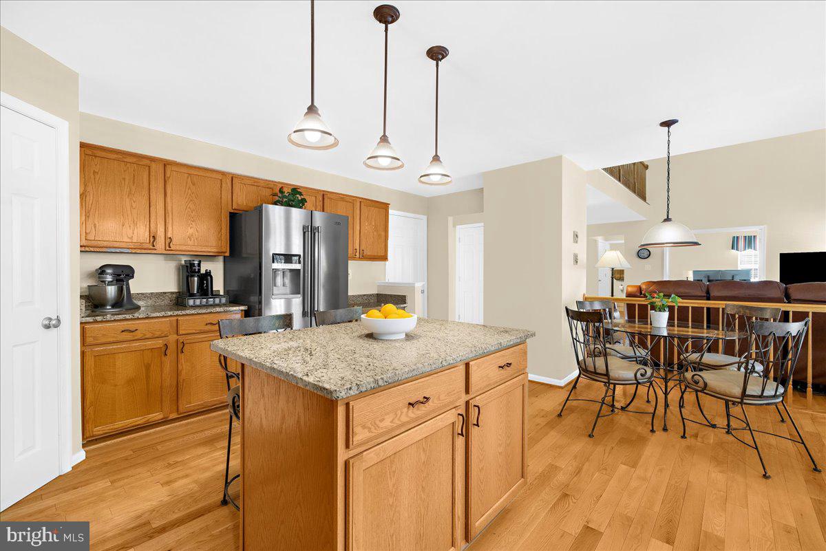 6708 MOSSY BANK LN, CENTREVILLE, Virginia 20121, 5 Bedrooms Bedrooms, ,3 BathroomsBathrooms,Residential,For sale,6708 MOSSY BANK LN,VAFX2244756 MLS # VAFX2244756