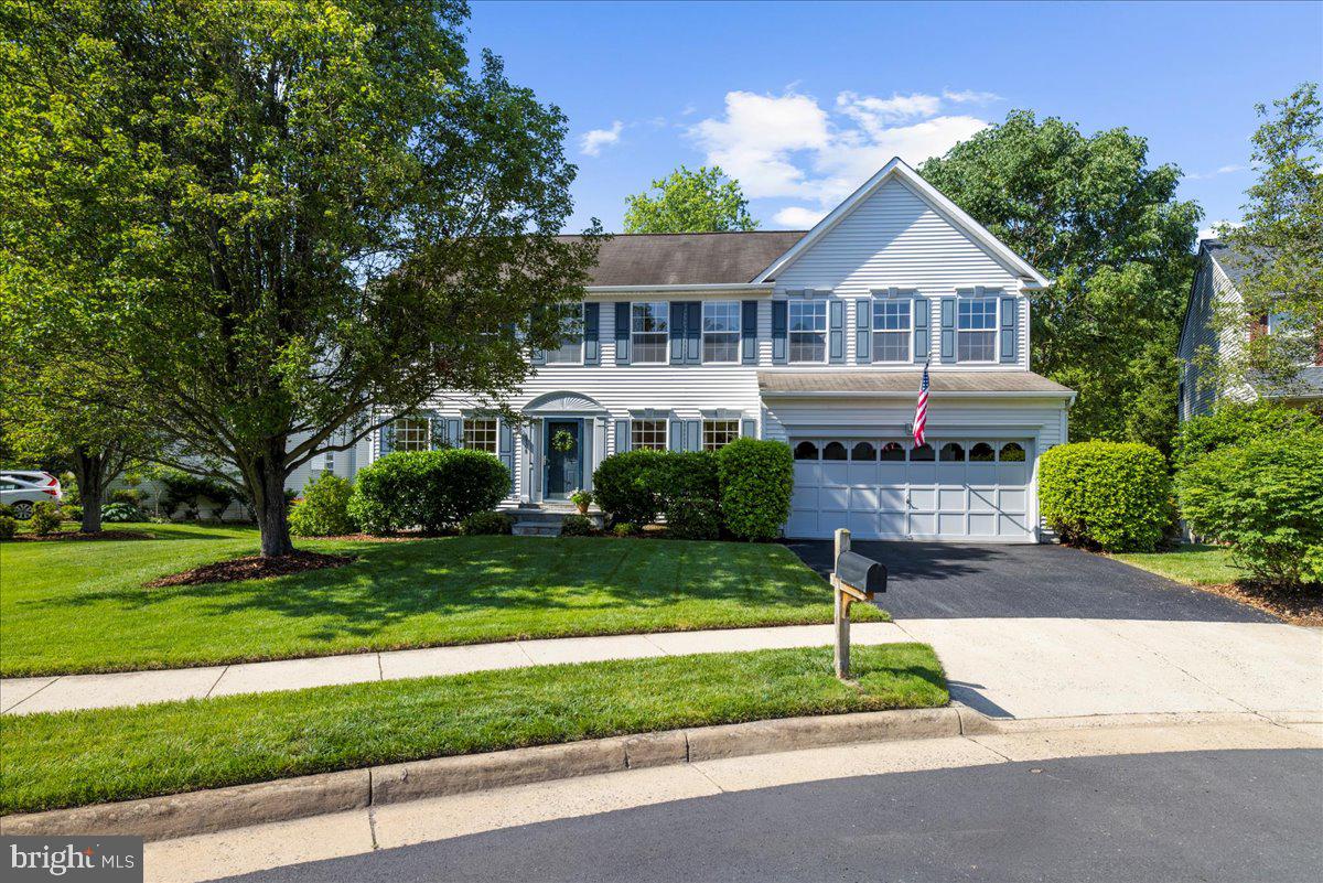 6708 MOSSY BANK LN, CENTREVILLE, Virginia 20121, 5 Bedrooms Bedrooms, ,3 BathroomsBathrooms,Residential,For sale,6708 MOSSY BANK LN,VAFX2244756 MLS # VAFX2244756