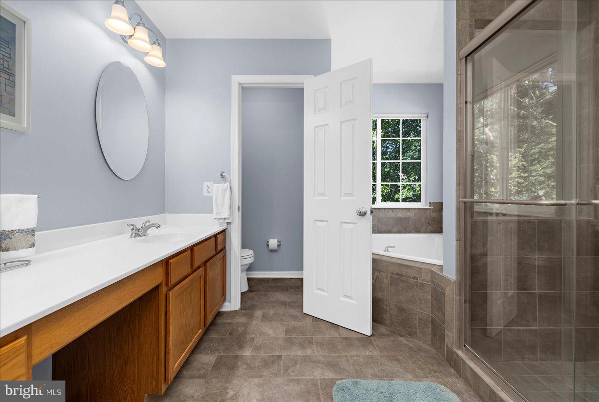 6708 MOSSY BANK LN, CENTREVILLE, Virginia 20121, 5 Bedrooms Bedrooms, ,3 BathroomsBathrooms,Residential,For sale,6708 MOSSY BANK LN,VAFX2244756 MLS # VAFX2244756