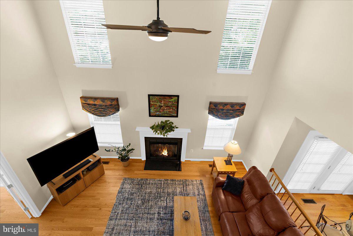 6708 MOSSY BANK LN, CENTREVILLE, Virginia 20121, 5 Bedrooms Bedrooms, ,3 BathroomsBathrooms,Residential,For sale,6708 MOSSY BANK LN,VAFX2244756 MLS # VAFX2244756