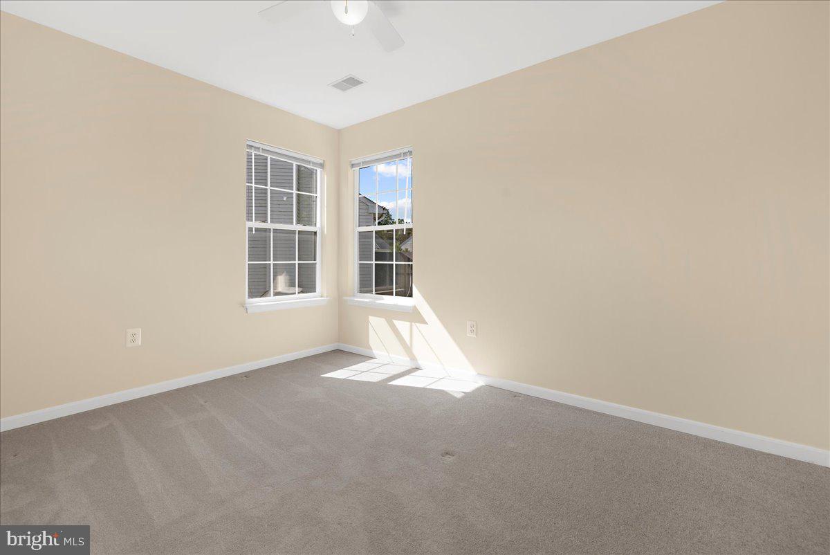 6708 MOSSY BANK LN, CENTREVILLE, Virginia 20121, 5 Bedrooms Bedrooms, ,3 BathroomsBathrooms,Residential,For sale,6708 MOSSY BANK LN,VAFX2244756 MLS # VAFX2244756