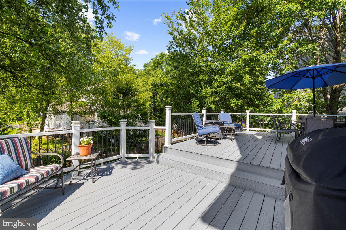 6708 MOSSY BANK LN, CENTREVILLE, Virginia 20121, 5 Bedrooms Bedrooms, ,3 BathroomsBathrooms,Residential,For sale,6708 MOSSY BANK LN,VAFX2244756 MLS # VAFX2244756