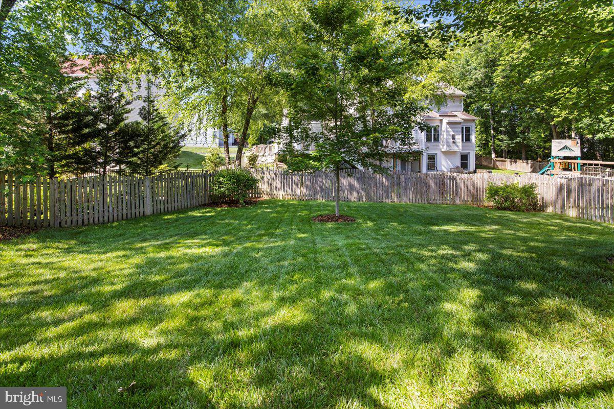 6708 MOSSY BANK LN, CENTREVILLE, Virginia 20121, 5 Bedrooms Bedrooms, ,3 BathroomsBathrooms,Residential,For sale,6708 MOSSY BANK LN,VAFX2244756 MLS # VAFX2244756