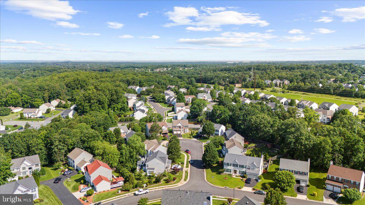 6708 MOSSY BANK LN, CENTREVILLE, Virginia 20121, 5 Bedrooms Bedrooms, ,3 BathroomsBathrooms,Residential,For sale,6708 MOSSY BANK LN,VAFX2244756 MLS # VAFX2244756