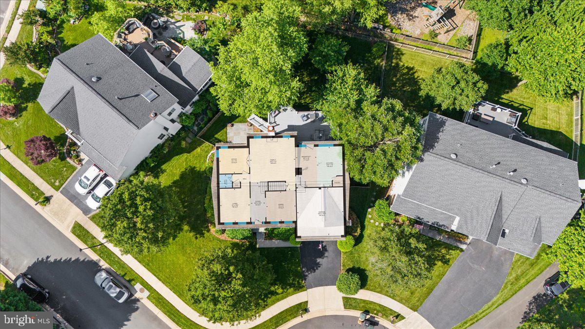 6708 MOSSY BANK LN, CENTREVILLE, Virginia 20121, 5 Bedrooms Bedrooms, ,3 BathroomsBathrooms,Residential,For sale,6708 MOSSY BANK LN,VAFX2244756 MLS # VAFX2244756