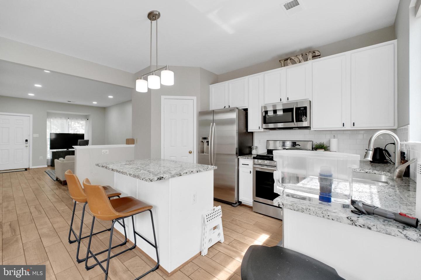2442 OLD FARMHOUSE CT, HERNDON, Virginia 20171, 2 Bedrooms Bedrooms, ,2 BathroomsBathrooms,Residential,For sale,2442 OLD FARMHOUSE CT,VAFX2244764 MLS # VAFX2244764
