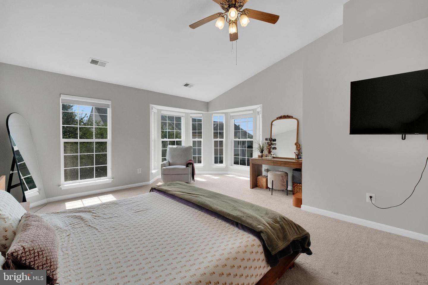 2442 OLD FARMHOUSE CT, HERNDON, Virginia 20171, 2 Bedrooms Bedrooms, ,2 BathroomsBathrooms,Residential,For sale,2442 OLD FARMHOUSE CT,VAFX2244764 MLS # VAFX2244764