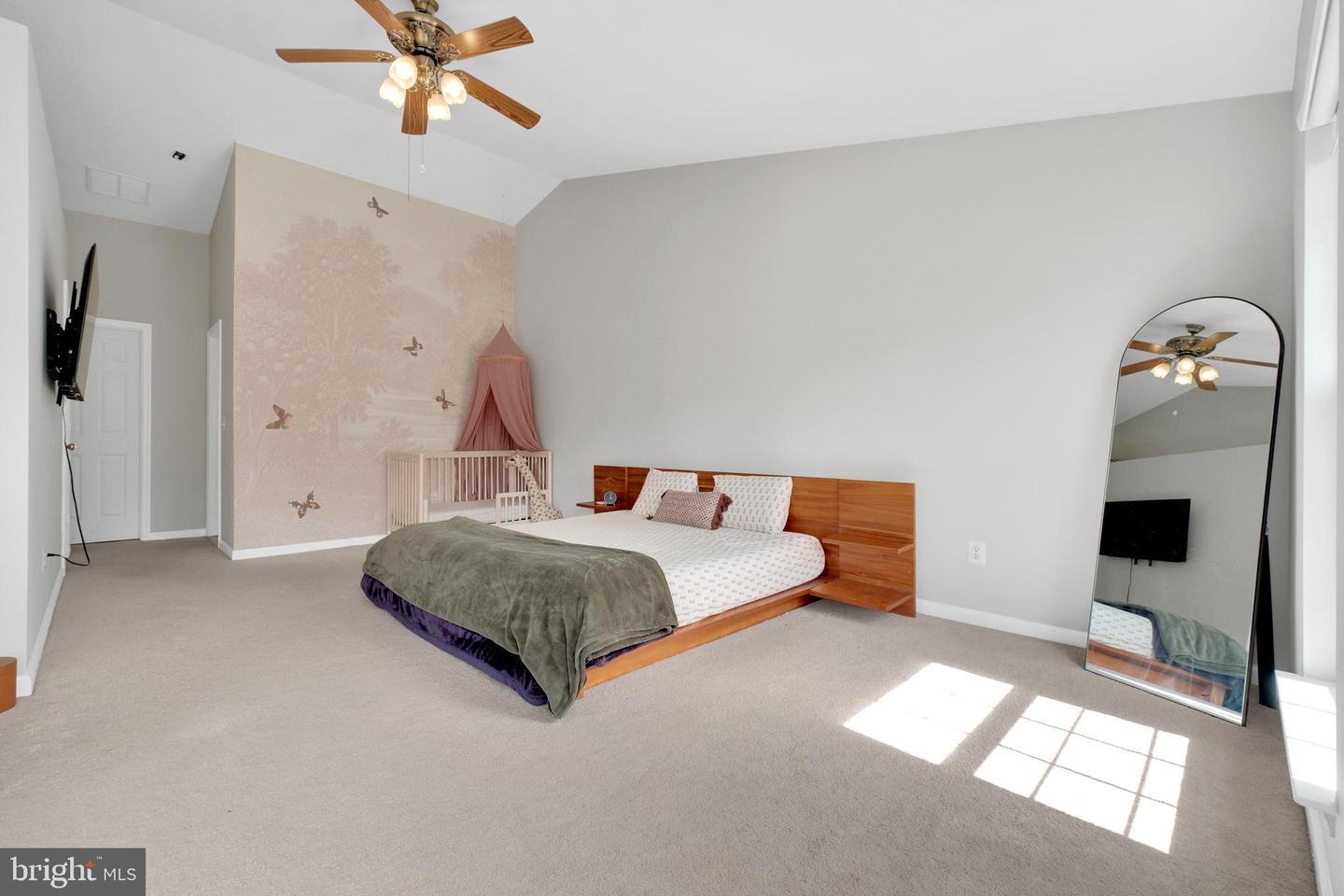 2442 OLD FARMHOUSE CT, HERNDON, Virginia 20171, 2 Bedrooms Bedrooms, ,2 BathroomsBathrooms,Residential,For sale,2442 OLD FARMHOUSE CT,VAFX2244764 MLS # VAFX2244764