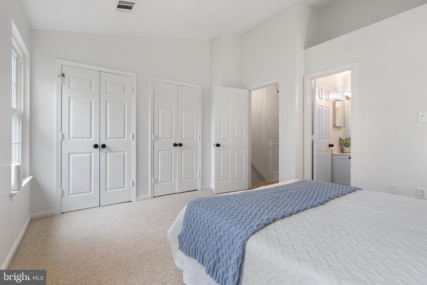 13124 KIDWELL FIELD RD, HERNDON, Virginia 20171, 2 Bedrooms Bedrooms, ,2 BathroomsBathrooms,Residential,For sale,13124 KIDWELL FIELD RD,VAFX2244798 MLS # VAFX2244798