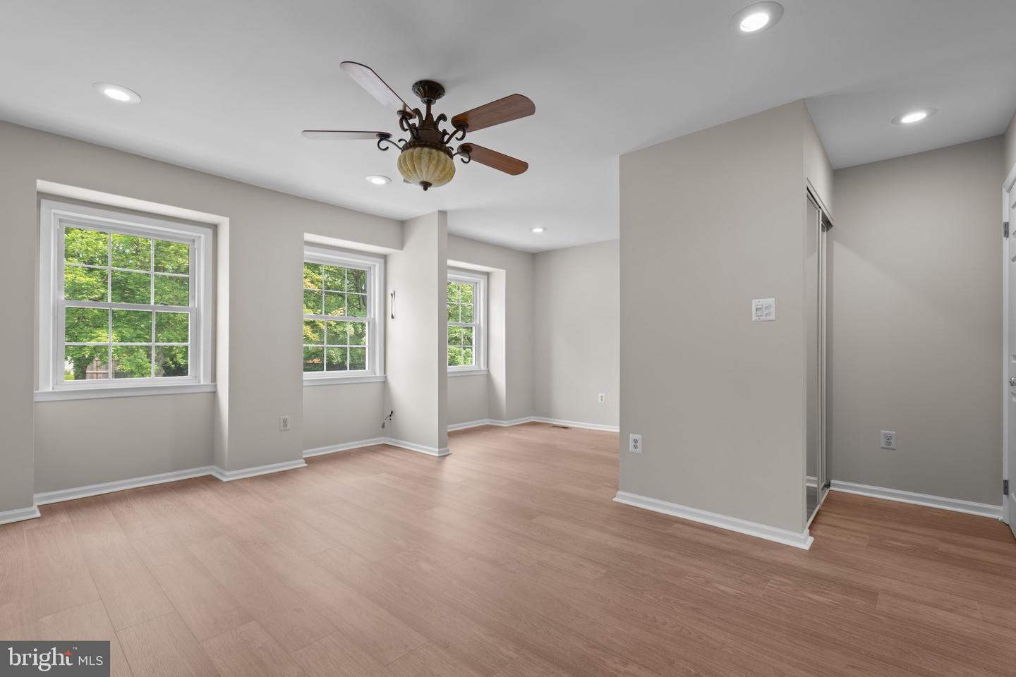 2538 HERRELL CT, FALLS CHURCH, Virginia 22043, 3 Bedrooms Bedrooms, ,2 BathroomsBathrooms,Residential,For sale,2538 HERRELL CT,VAFX2244592 MLS # VAFX2244592