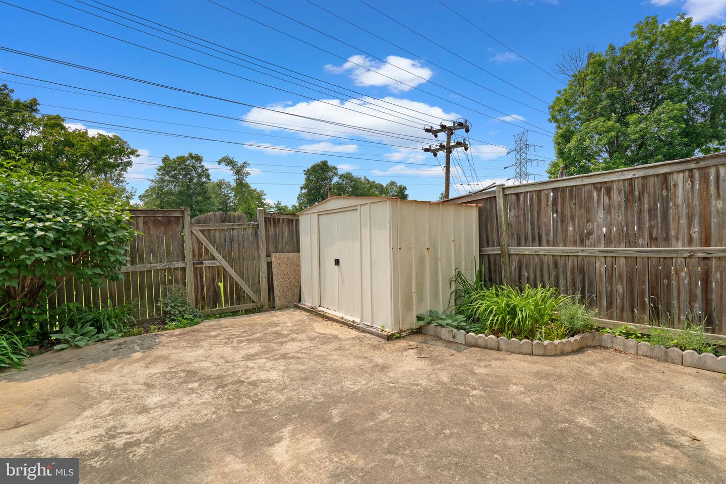 2538 HERRELL CT, FALLS CHURCH, Virginia 22043, 3 Bedrooms Bedrooms, ,2 BathroomsBathrooms,Residential,For sale,2538 HERRELL CT,VAFX2244592 MLS # VAFX2244592