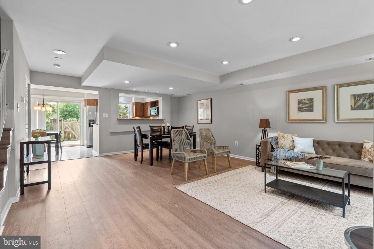 2538 HERRELL CT, FALLS CHURCH, Virginia 22043, 3 Bedrooms Bedrooms, ,2 BathroomsBathrooms,Residential,For sale,2538 HERRELL CT,VAFX2244592 MLS # VAFX2244592