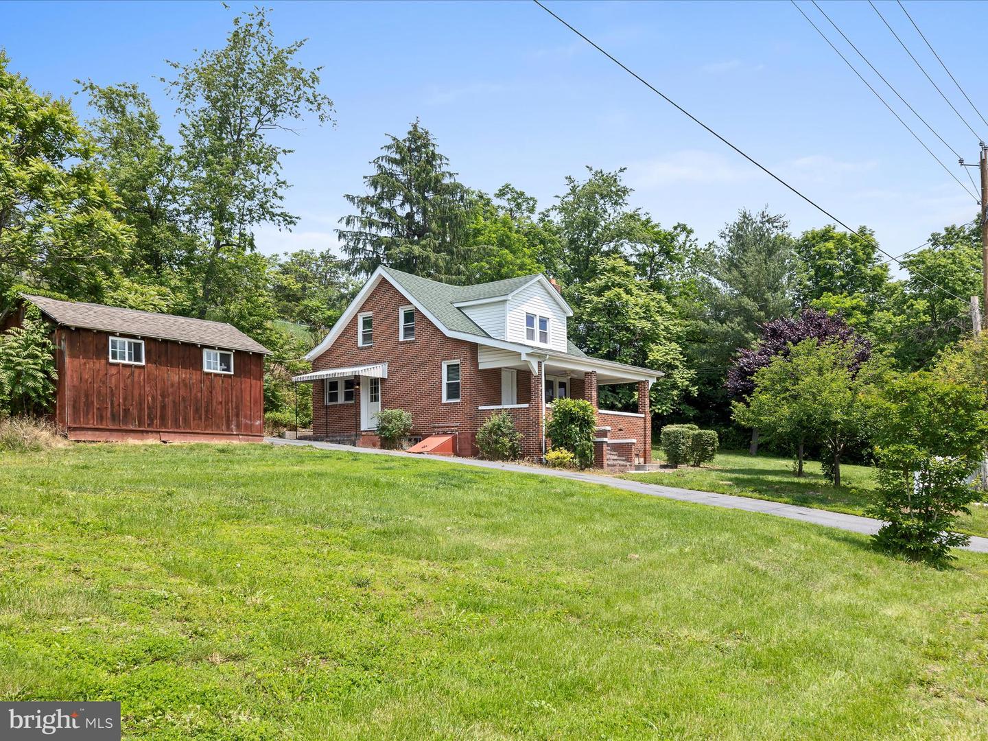 276 GORE RD, GORE, Virginia 22637, 3 Bedrooms Bedrooms, ,2 BathroomsBathrooms,Residential,For sale,276 GORE RD,VAFV2034580 MLS # VAFV2034580