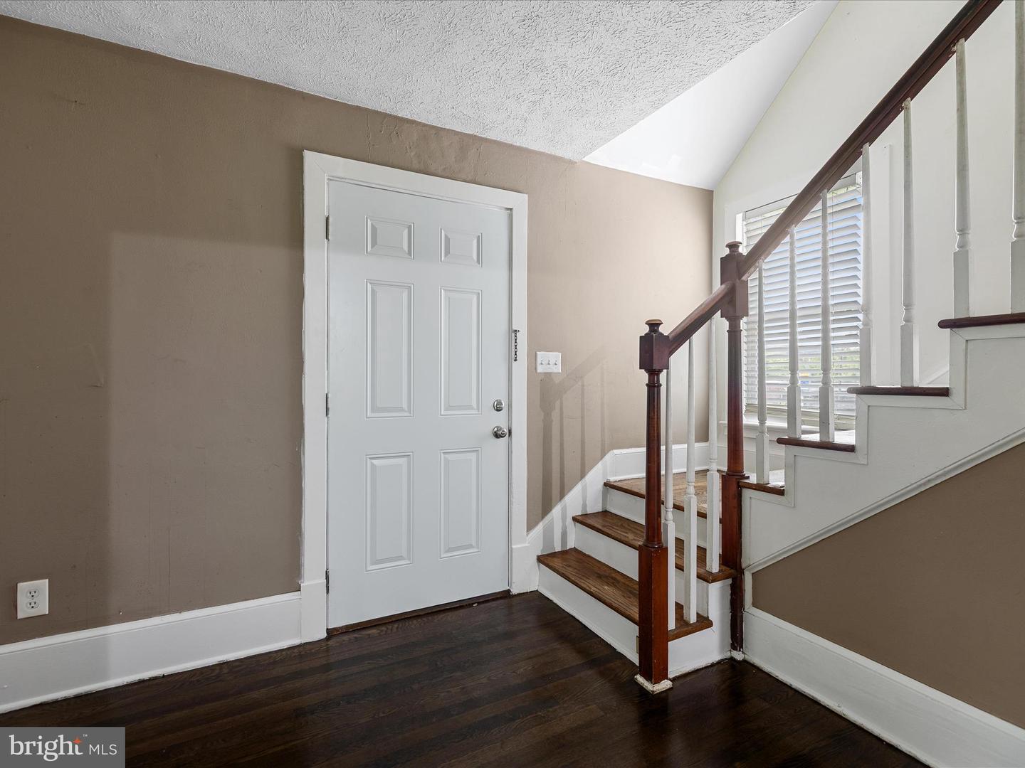 276 GORE RD, GORE, Virginia 22637, 3 Bedrooms Bedrooms, ,2 BathroomsBathrooms,Residential,For sale,276 GORE RD,VAFV2034580 MLS # VAFV2034580