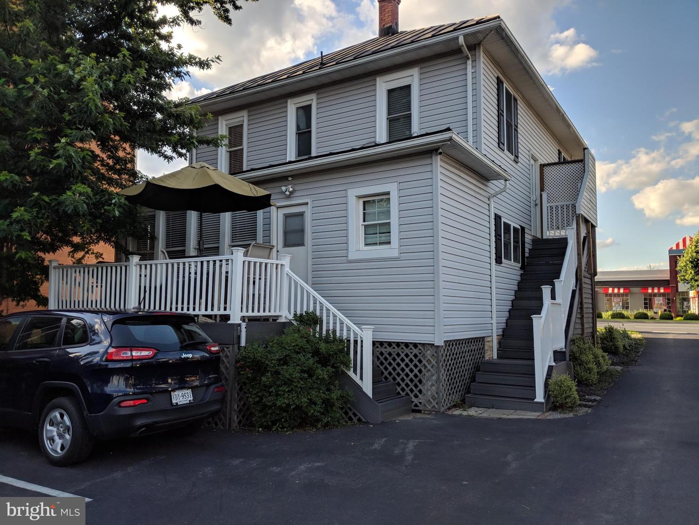 1019 BERRYVILLE, WINCHESTER, Virginia 22601, 5 Bedrooms Bedrooms, ,3 BathroomsBathrooms,Residential,For sale,1019 BERRYVILLE,VAFV2034622 MLS # VAFV2034622