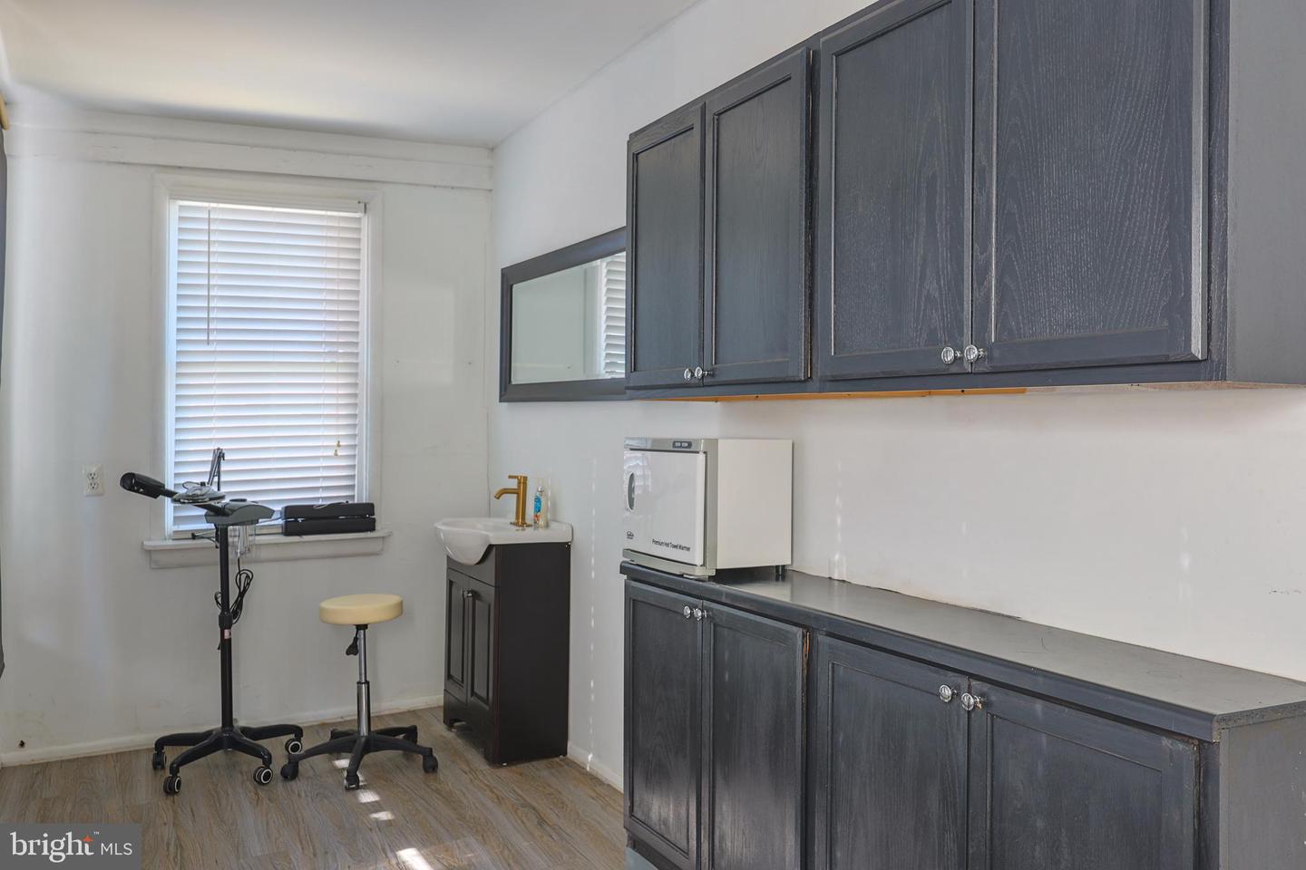 1019 BERRYVILLE, WINCHESTER, Virginia 22601, 5 Bedrooms Bedrooms, ,3 BathroomsBathrooms,Residential,For sale,1019 BERRYVILLE,VAFV2034622 MLS # VAFV2034622