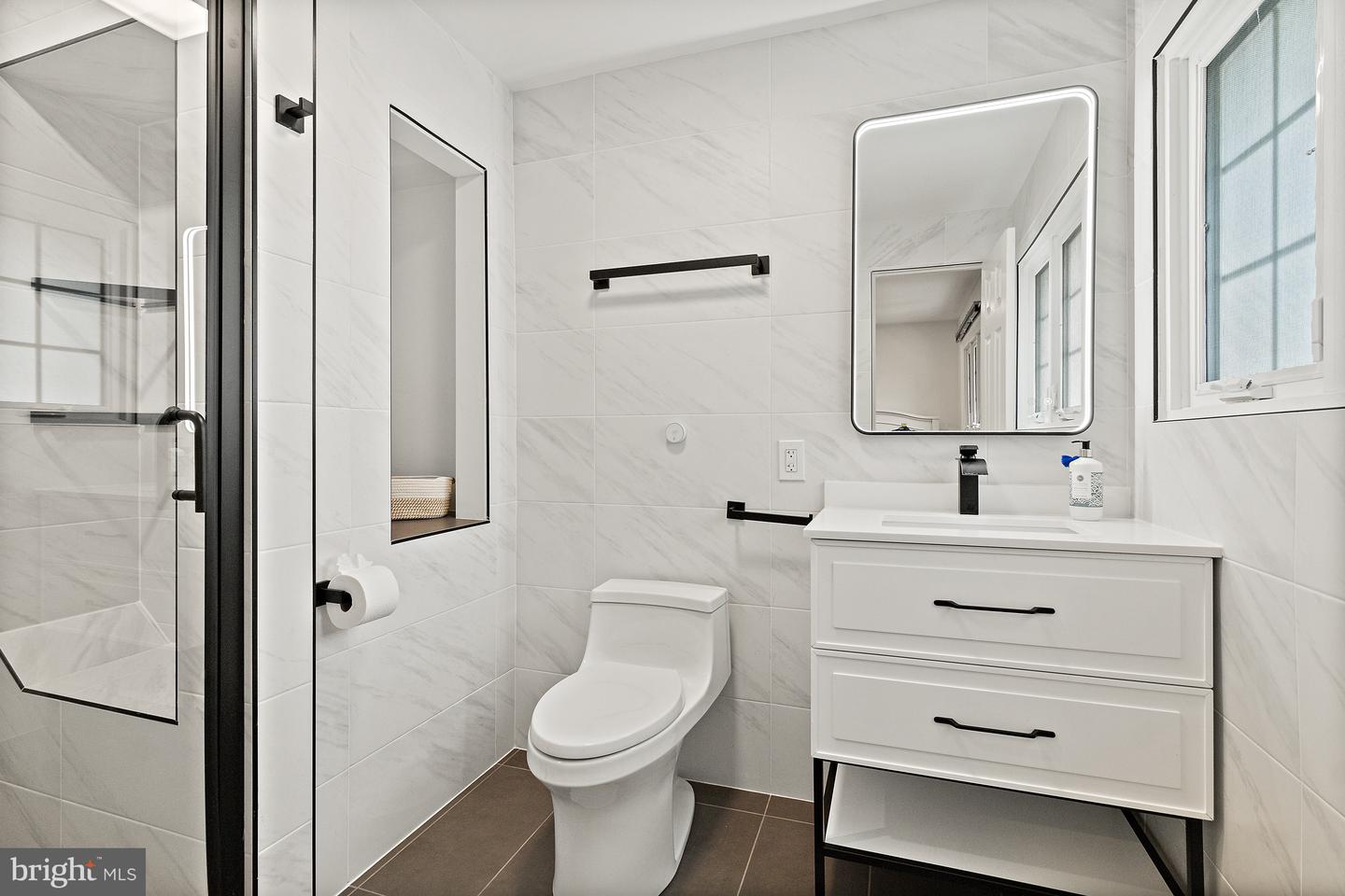 362 JAMES ST #384, FALLS CHURCH, Virginia 22046, 2 Bedrooms Bedrooms, ,2 BathroomsBathrooms,Residential,For sale,362 JAMES ST #384,VAFA2003064 MLS # VAFA2003064