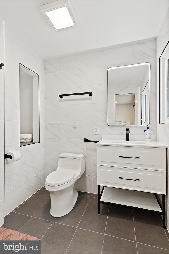 362 JAMES ST #384, FALLS CHURCH, Virginia 22046, 2 Bedrooms Bedrooms, ,2 BathroomsBathrooms,Residential,For sale,362 JAMES ST #384,VAFA2003064 MLS # VAFA2003064