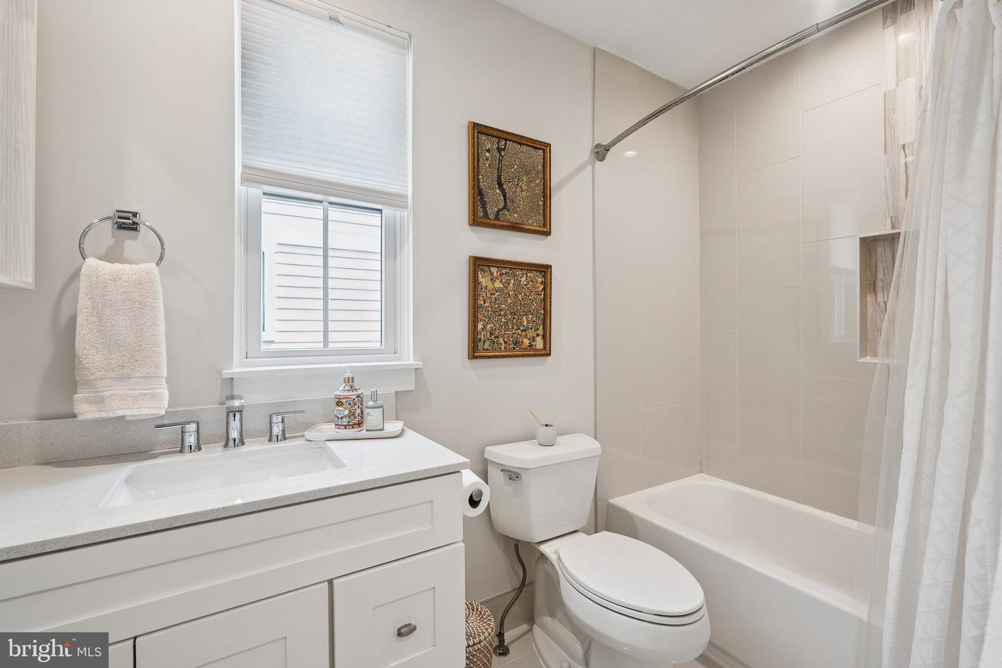 705 N BARTON ST, ARLINGTON, Virginia 22201, 6 Bedrooms Bedrooms, ,6 BathroomsBathrooms,Residential,For sale,705 N BARTON ST,VAAR2058538 MLS # VAAR2058538
