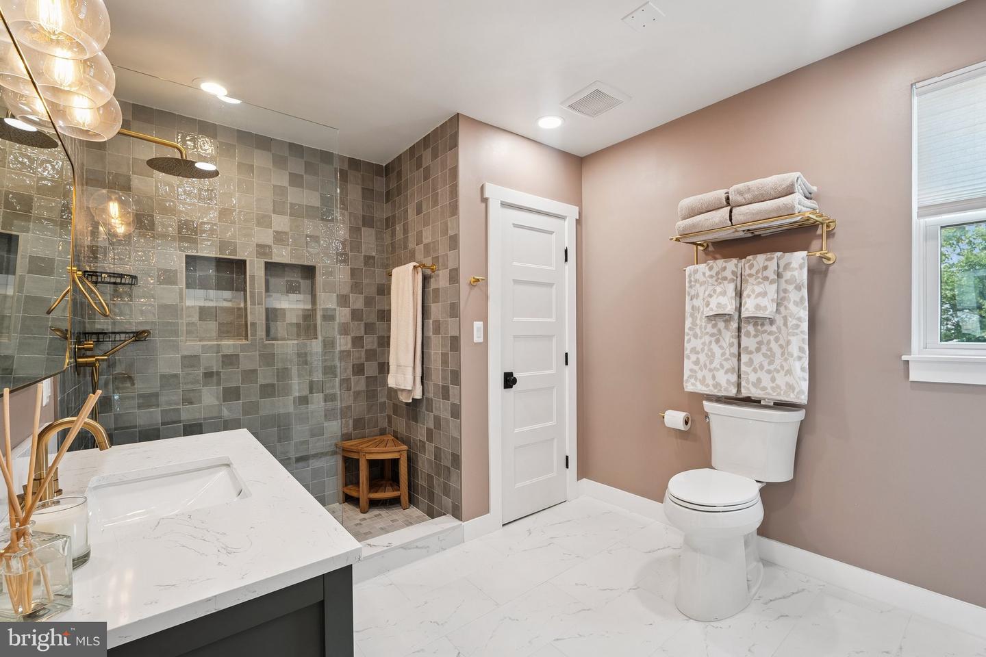 705 N BARTON ST, ARLINGTON, Virginia 22201, 6 Bedrooms Bedrooms, ,6 BathroomsBathrooms,Residential,For sale,705 N BARTON ST,VAAR2058538 MLS # VAAR2058538