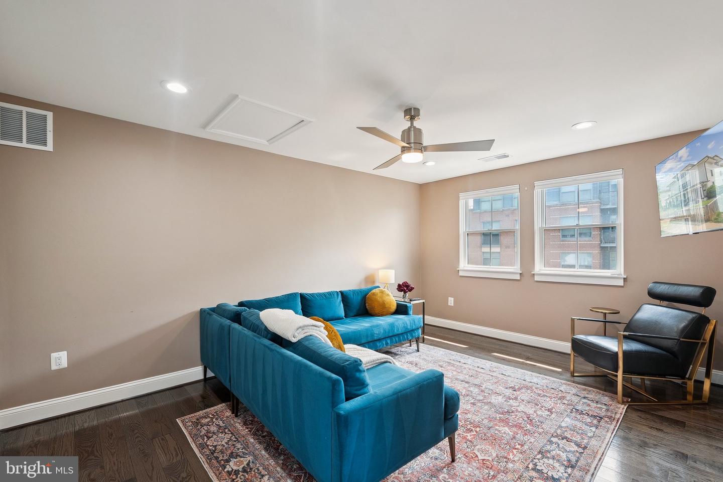 705 N BARTON ST, ARLINGTON, Virginia 22201, 6 Bedrooms Bedrooms, ,6 BathroomsBathrooms,Residential,For sale,705 N BARTON ST,VAAR2058538 MLS # VAAR2058538
