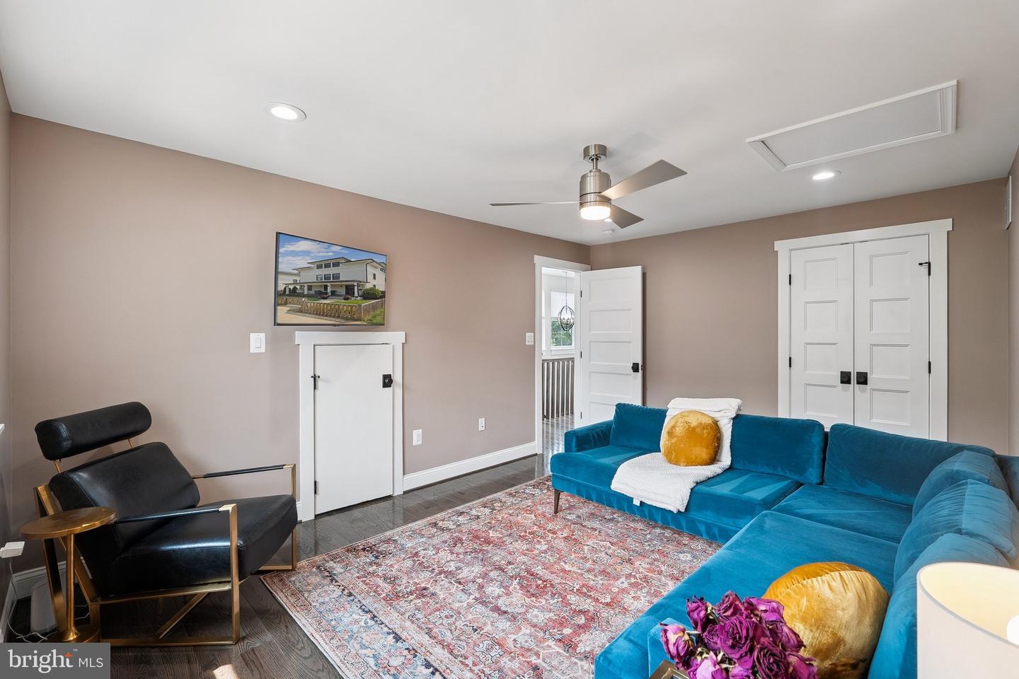 705 N BARTON ST, ARLINGTON, Virginia 22201, 6 Bedrooms Bedrooms, ,6 BathroomsBathrooms,Residential,For sale,705 N BARTON ST,VAAR2058538 MLS # VAAR2058538