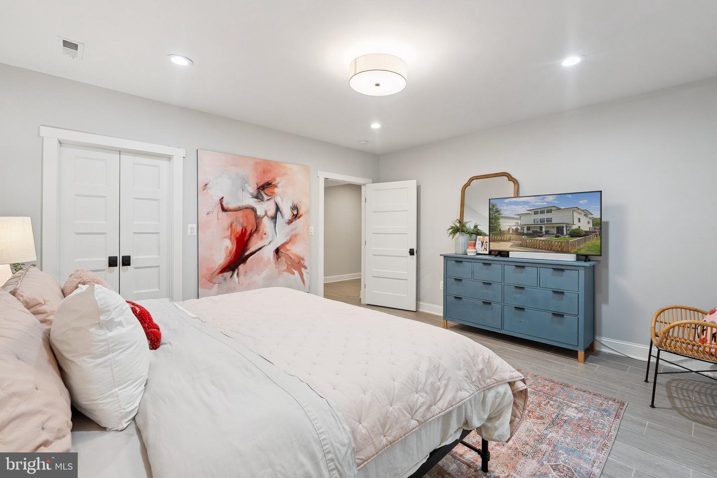 705 N BARTON ST, ARLINGTON, Virginia 22201, 6 Bedrooms Bedrooms, ,6 BathroomsBathrooms,Residential,For sale,705 N BARTON ST,VAAR2058538 MLS # VAAR2058538