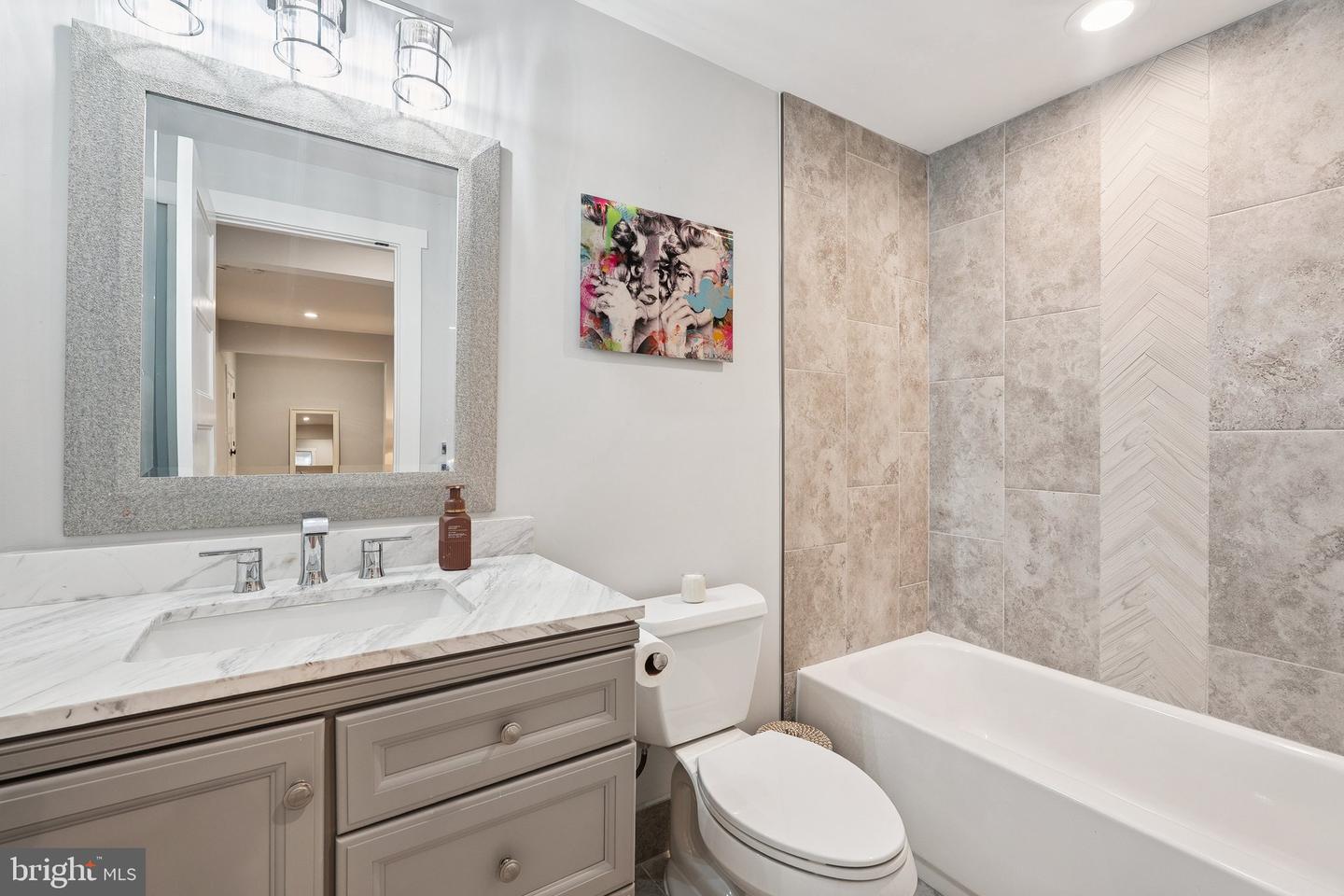 705 N BARTON ST, ARLINGTON, Virginia 22201, 6 Bedrooms Bedrooms, ,6 BathroomsBathrooms,Residential,For sale,705 N BARTON ST,VAAR2058538 MLS # VAAR2058538