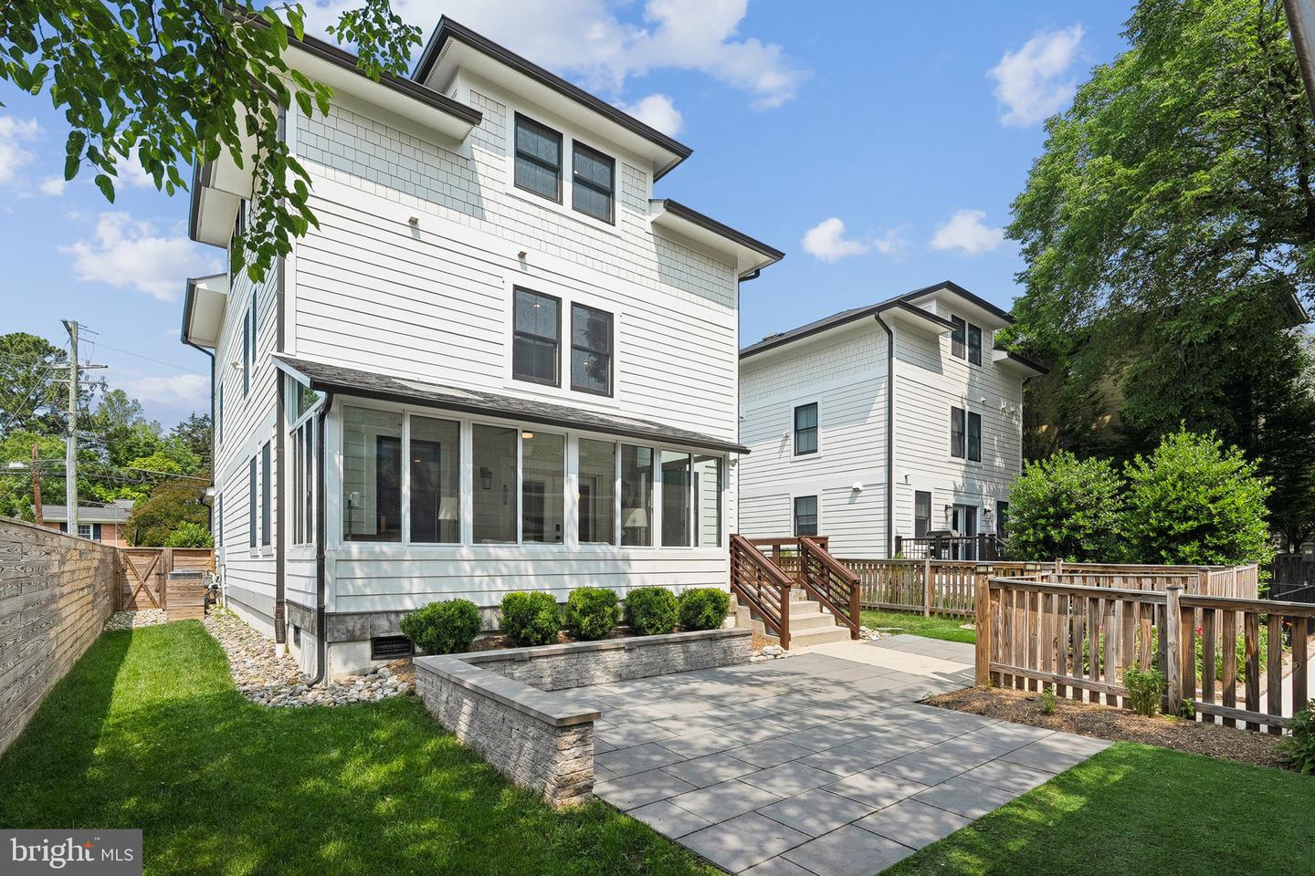 705 N BARTON ST, ARLINGTON, Virginia 22201, 6 Bedrooms Bedrooms, ,6 BathroomsBathrooms,Residential,For sale,705 N BARTON ST,VAAR2058538 MLS # VAAR2058538