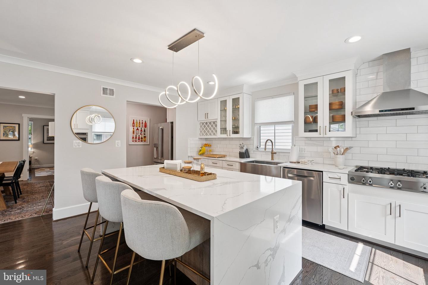 705 N BARTON ST, ARLINGTON, Virginia 22201, 6 Bedrooms Bedrooms, ,6 BathroomsBathrooms,Residential,For sale,705 N BARTON ST,VAAR2058538 MLS # VAAR2058538