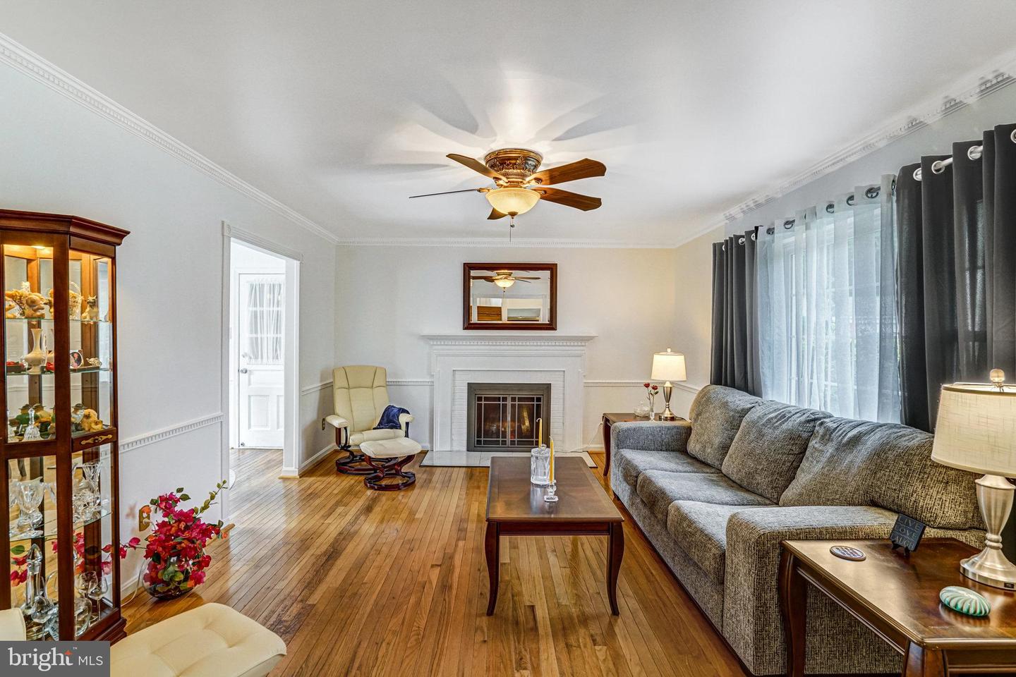 5901 WIVENHOE CT, ALEXANDRIA, Virginia 22315, 5 Bedrooms Bedrooms, ,3 BathroomsBathrooms,Residential,For sale,5901 WIVENHOE CT,VAFX2244918 MLS # VAFX2244918
