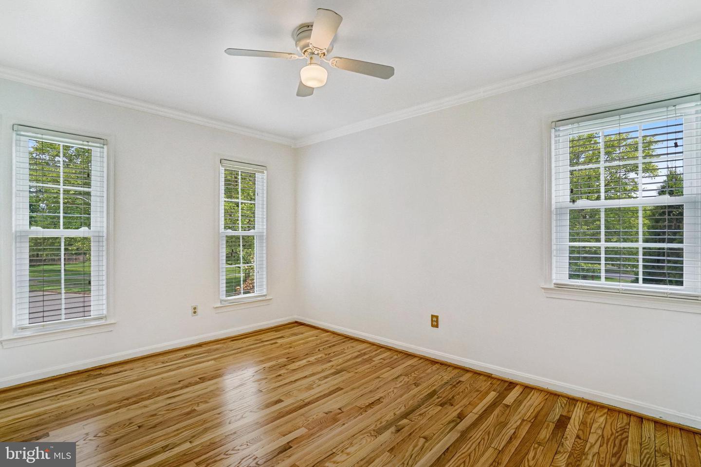 5901 WIVENHOE CT, ALEXANDRIA, Virginia 22315, 5 Bedrooms Bedrooms, ,3 BathroomsBathrooms,Residential,For sale,5901 WIVENHOE CT,VAFX2244918 MLS # VAFX2244918