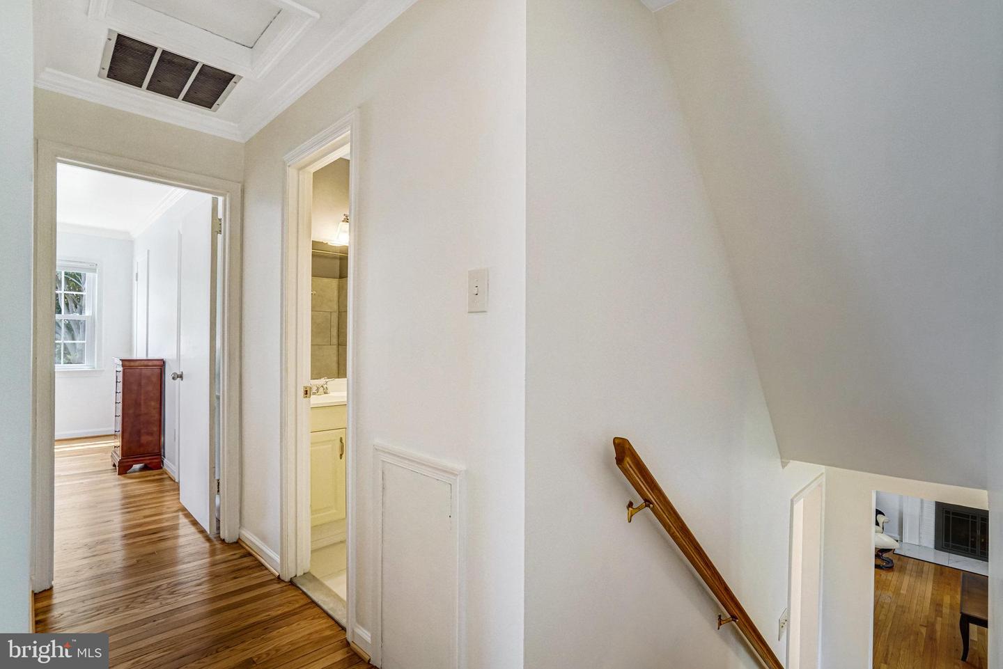 5901 WIVENHOE CT, ALEXANDRIA, Virginia 22315, 5 Bedrooms Bedrooms, ,3 BathroomsBathrooms,Residential,For sale,5901 WIVENHOE CT,VAFX2244918 MLS # VAFX2244918