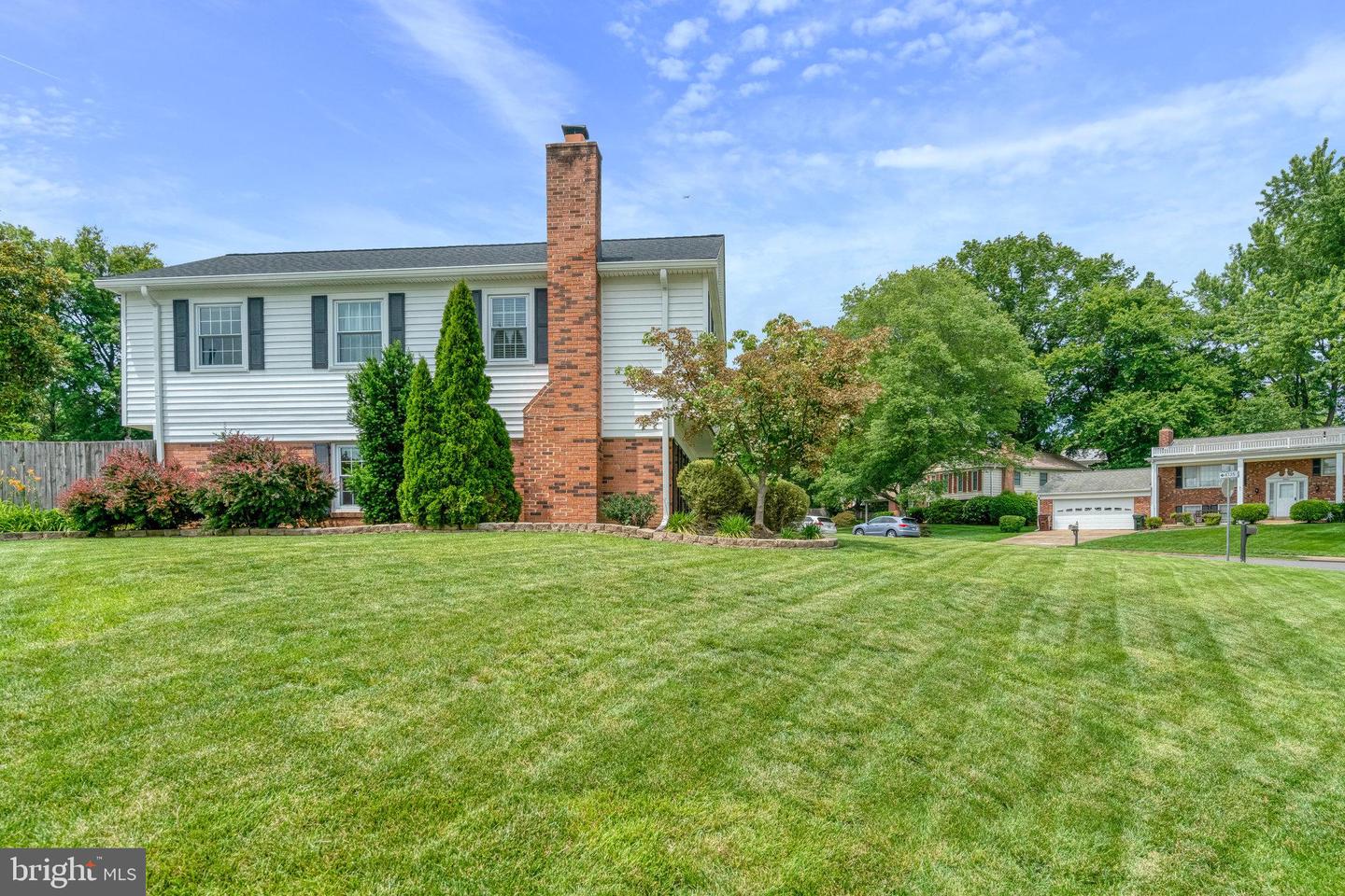 5901 WIVENHOE CT, ALEXANDRIA, Virginia 22315, 5 Bedrooms Bedrooms, ,3 BathroomsBathrooms,Residential,For sale,5901 WIVENHOE CT,VAFX2244918 MLS # VAFX2244918