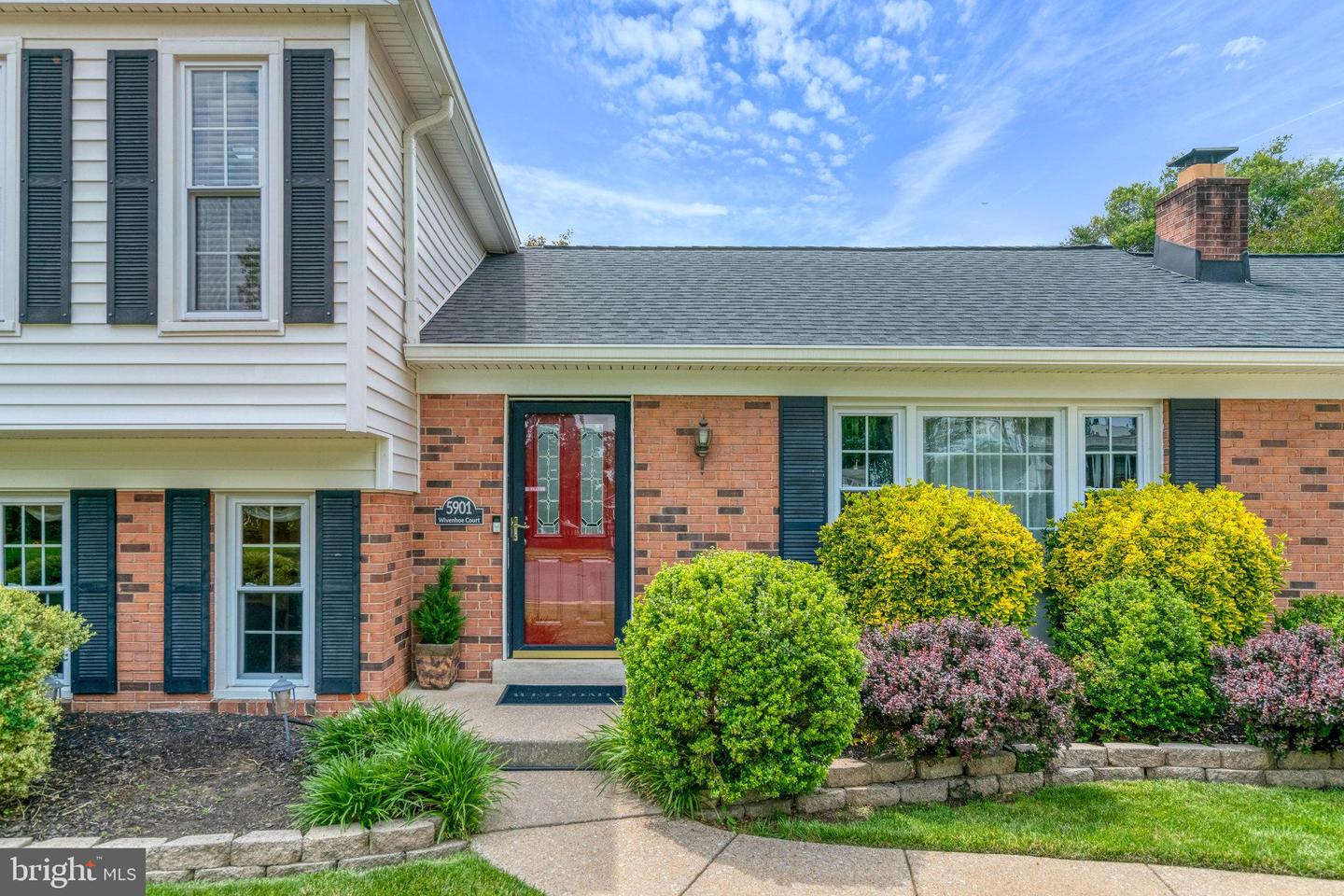 5901 WIVENHOE CT, ALEXANDRIA, Virginia 22315, 5 Bedrooms Bedrooms, ,3 BathroomsBathrooms,Residential,For sale,5901 WIVENHOE CT,VAFX2244918 MLS # VAFX2244918