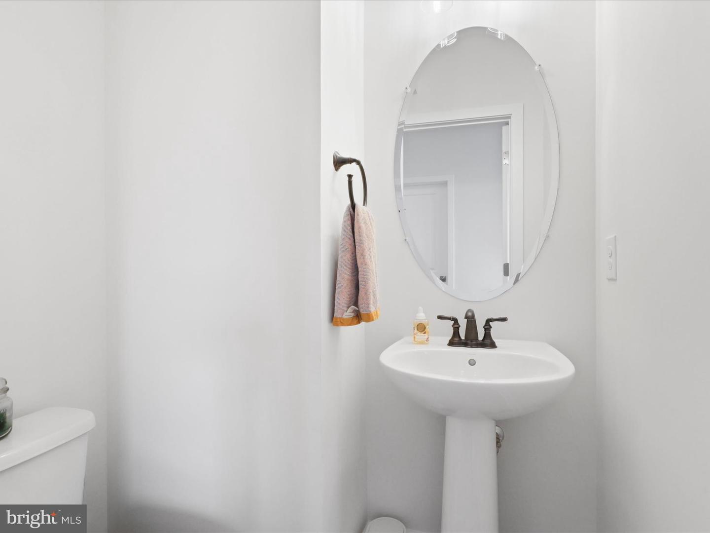 20789 LAMLASH TER, ASHBURN, Virginia 20147, 3 Bedrooms Bedrooms, ,2 BathroomsBathrooms,Residential,For sale,20789 LAMLASH TER,VALO2098598 MLS # VALO2098598