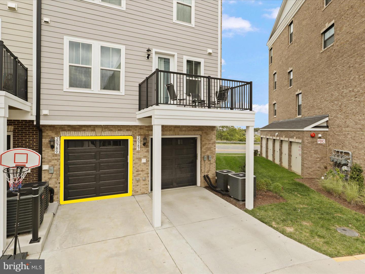 20789 LAMLASH TER, ASHBURN, Virginia 20147, 3 Bedrooms Bedrooms, ,2 BathroomsBathrooms,Residential,For sale,20789 LAMLASH TER,VALO2098598 MLS # VALO2098598
