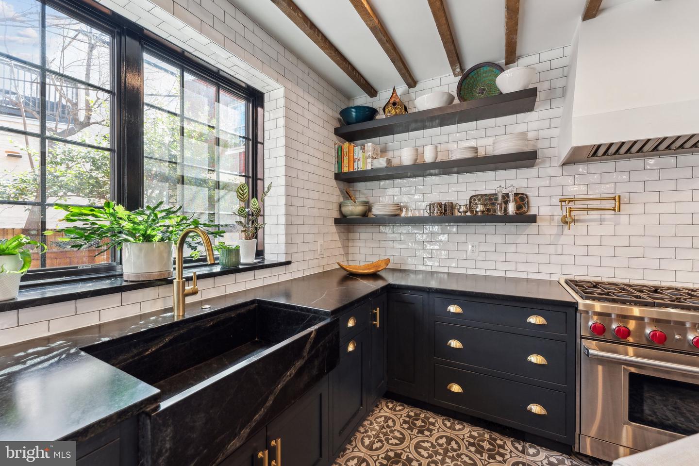 207 3RD ST NE, WASHINGTON, District Of Columbia 20002, 4 Bedrooms Bedrooms, ,4 BathroomsBathrooms,Residential,For sale,207 3RD ST NE,DCDC2203822 MLS # DCDC2203822