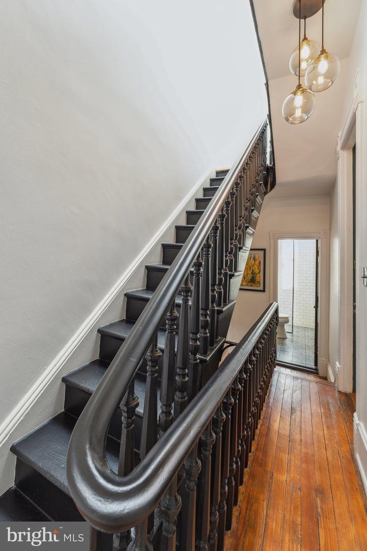 207 3RD ST NE, WASHINGTON, District Of Columbia 20002, 4 Bedrooms Bedrooms, ,4 BathroomsBathrooms,Residential,For sale,207 3RD ST NE,DCDC2203822 MLS # DCDC2203822