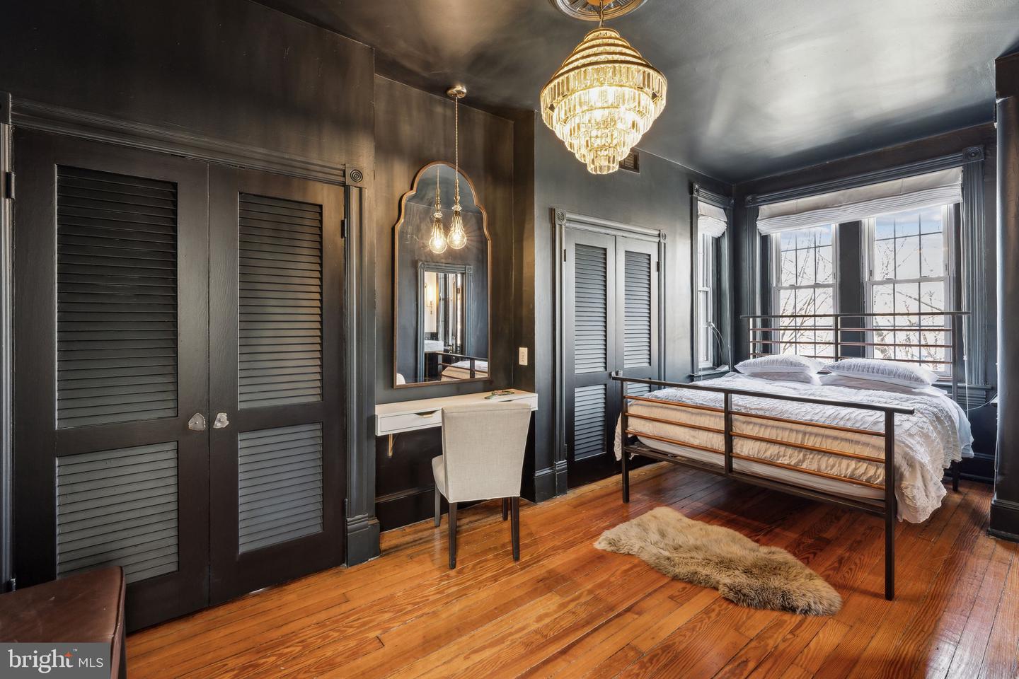 207 3RD ST NE, WASHINGTON, District Of Columbia 20002, 4 Bedrooms Bedrooms, ,4 BathroomsBathrooms,Residential,For sale,207 3RD ST NE,DCDC2203822 MLS # DCDC2203822