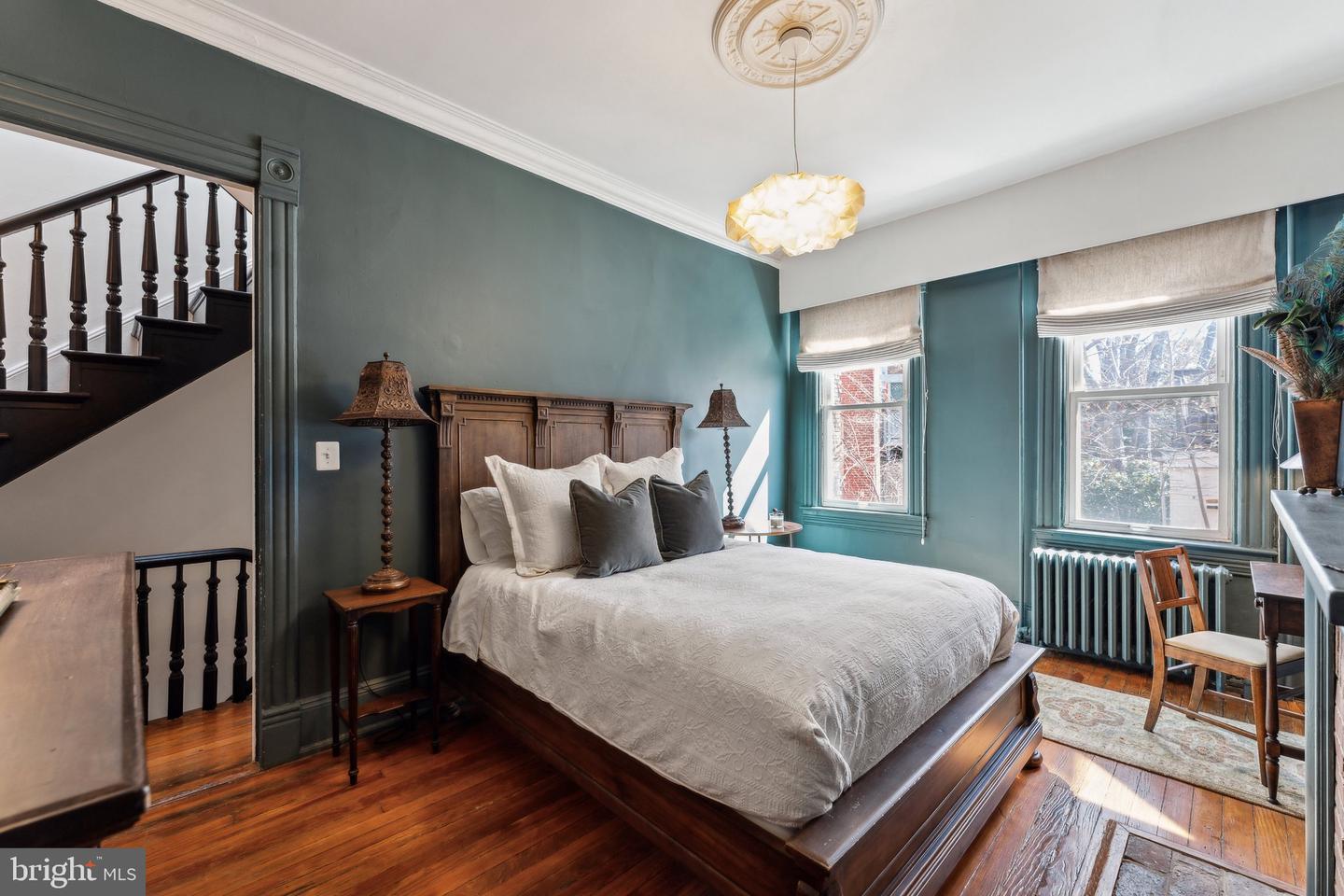 207 3RD ST NE, WASHINGTON, District Of Columbia 20002, 4 Bedrooms Bedrooms, ,4 BathroomsBathrooms,Residential,For sale,207 3RD ST NE,DCDC2203822 MLS # DCDC2203822