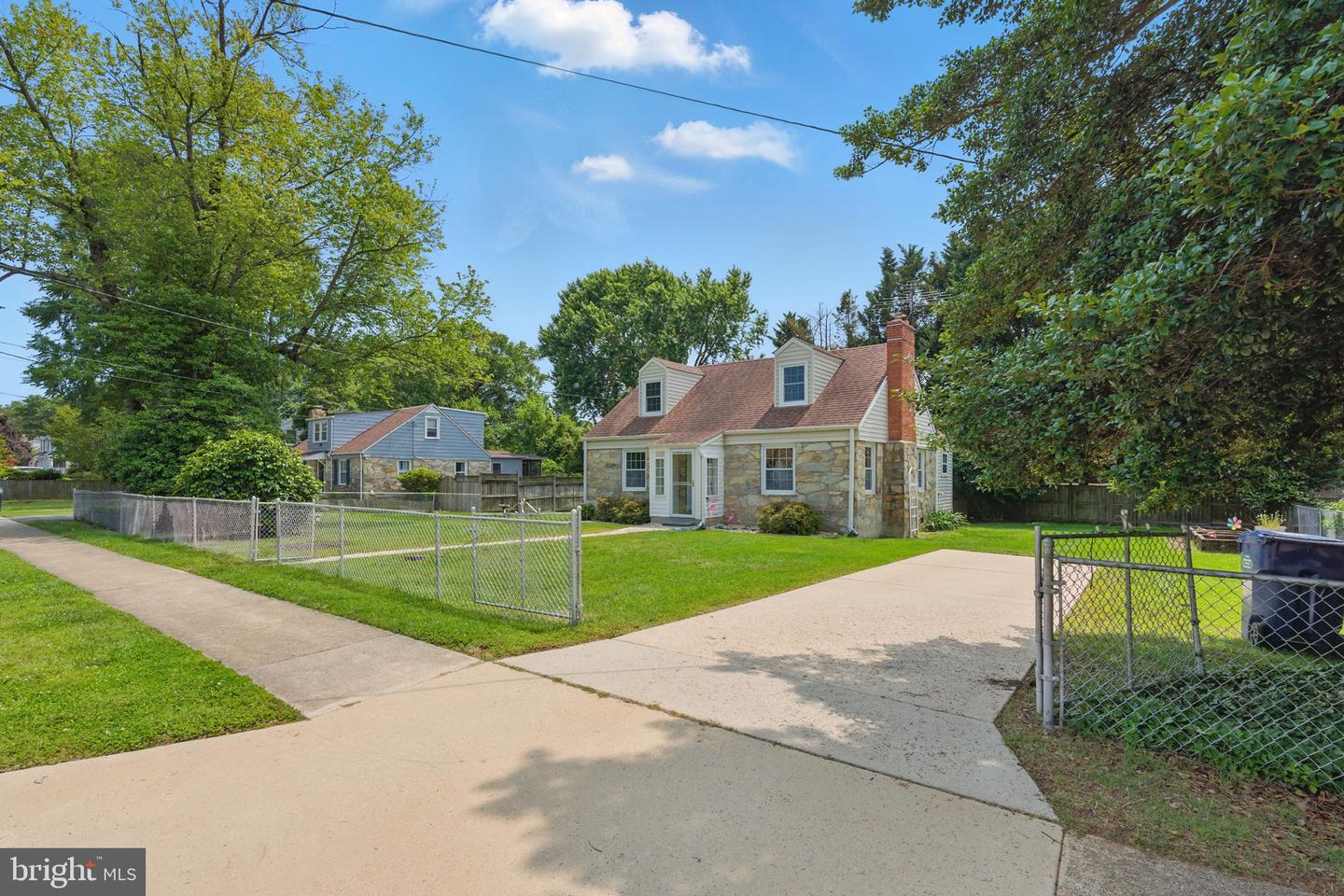 2607 POPKINS LN, ALEXANDRIA, Virginia 22306, 4 Bedrooms Bedrooms, ,1 BathroomBathrooms,Residential,For sale,2607 POPKINS LN,VAFX2244834 MLS # VAFX2244834
