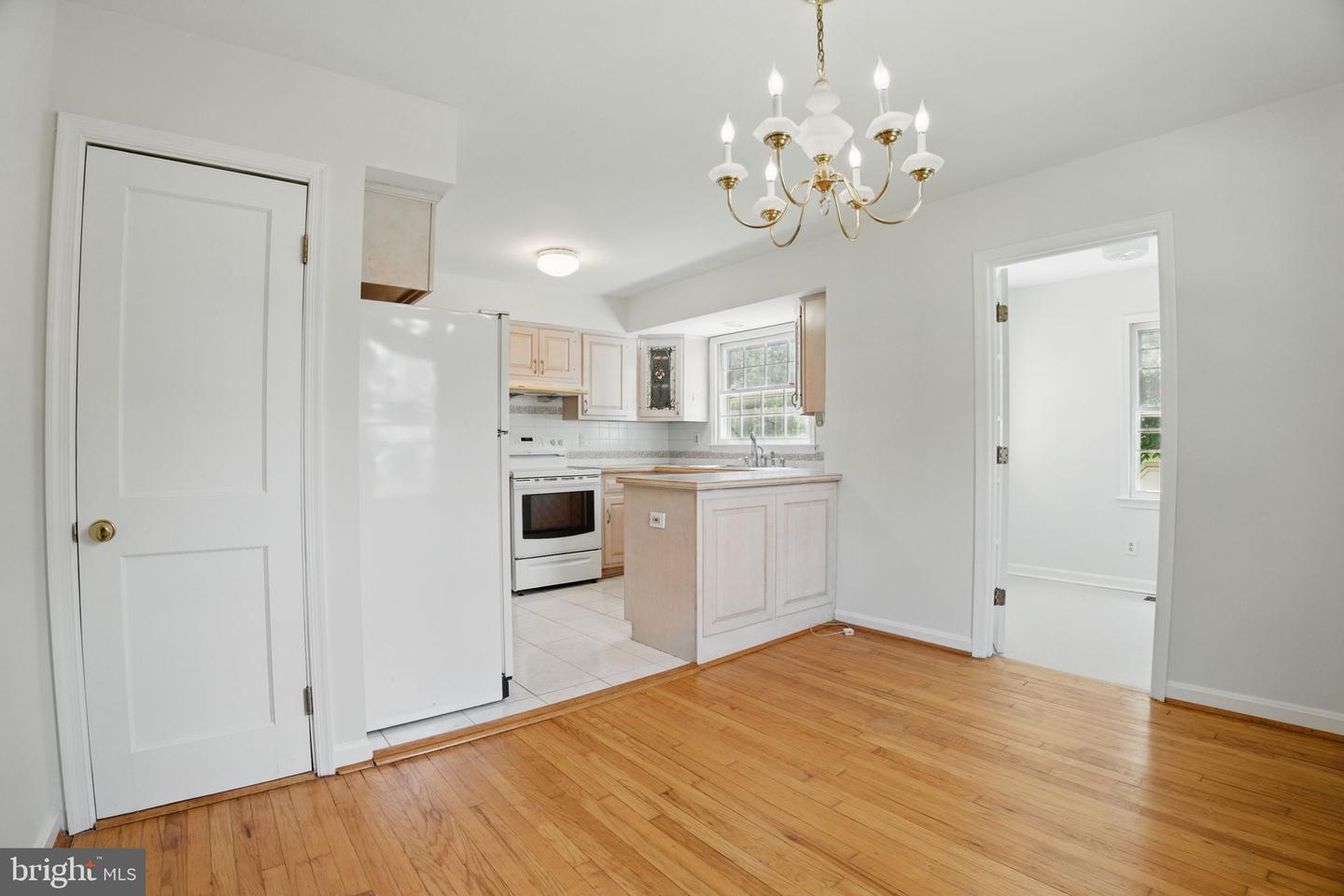 2607 POPKINS LN, ALEXANDRIA, Virginia 22306, 4 Bedrooms Bedrooms, ,1 BathroomBathrooms,Residential,For sale,2607 POPKINS LN,VAFX2244834 MLS # VAFX2244834