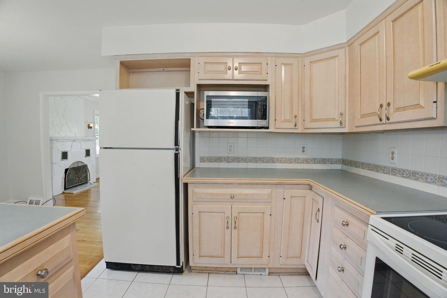 2607 POPKINS LN, ALEXANDRIA, Virginia 22306, 4 Bedrooms Bedrooms, ,1 BathroomBathrooms,Residential,For sale,2607 POPKINS LN,VAFX2244834 MLS # VAFX2244834