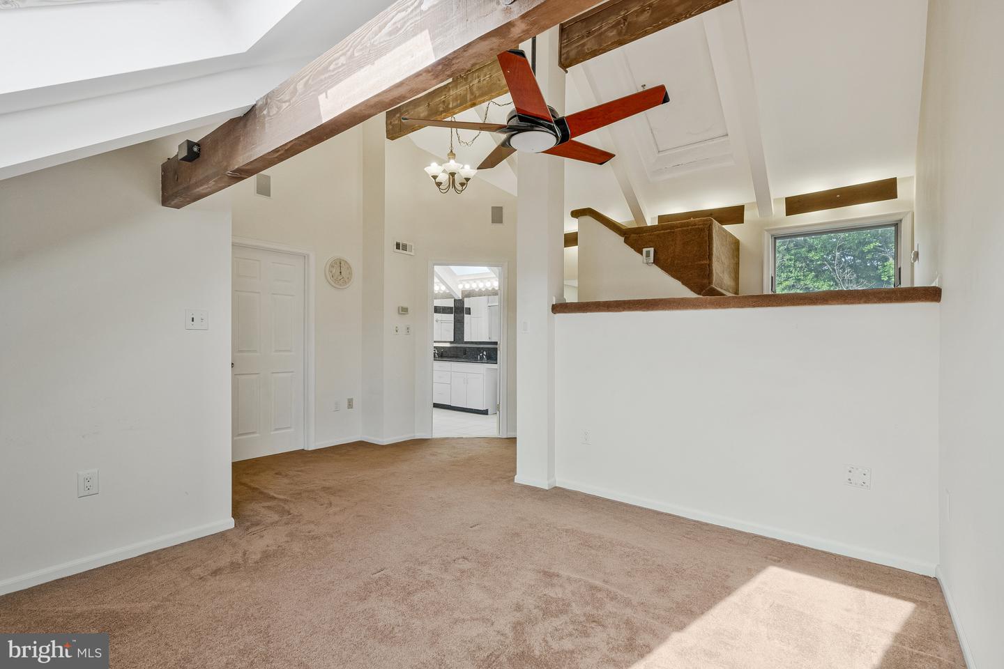 11174 GLADE DR, RESTON, Virginia 20191, 5 Bedrooms Bedrooms, ,4 BathroomsBathrooms,Residential,For sale,11174 GLADE DR,VAFX2244844 MLS # VAFX2244844