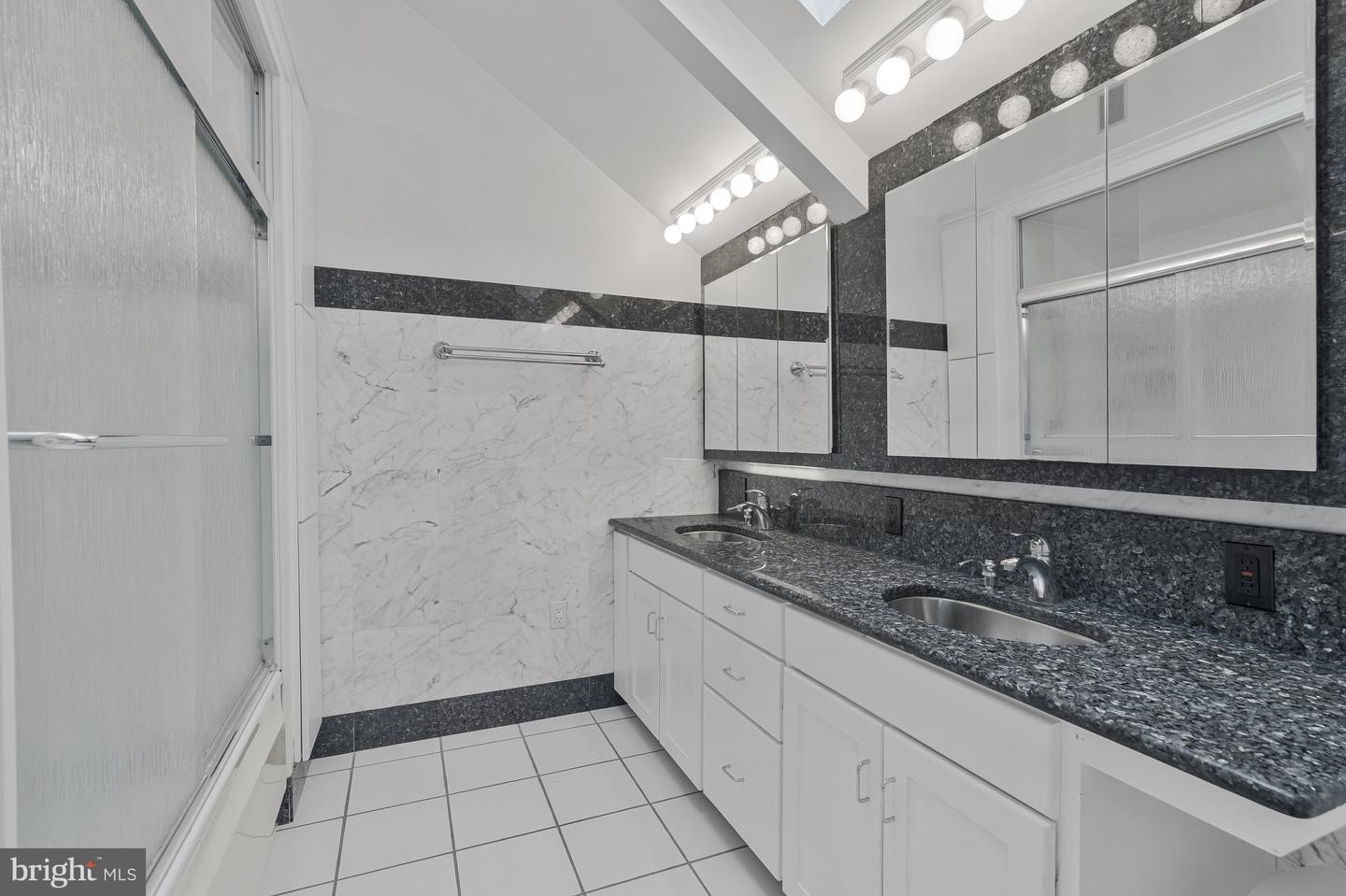 11174 GLADE DR, RESTON, Virginia 20191, 5 Bedrooms Bedrooms, ,4 BathroomsBathrooms,Residential,For sale,11174 GLADE DR,VAFX2244844 MLS # VAFX2244844
